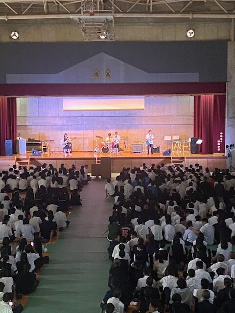 令和7年度　文化祭②　～　文化部(軽音、吹奏楽、美術、アニメ)　～